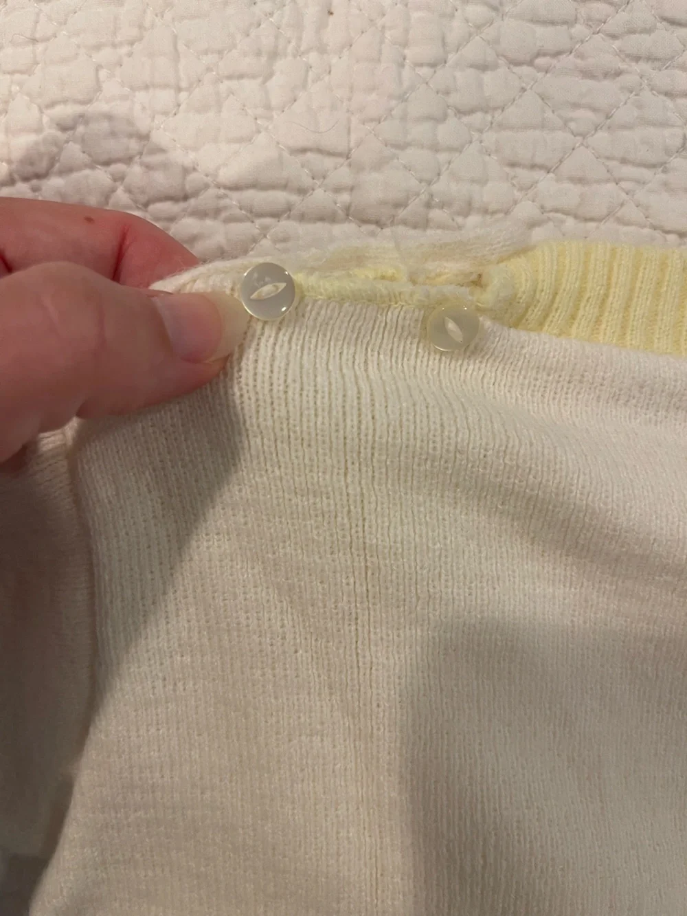 Vintage Carson Pirie Scott & England White Yellow Baby Sweater Bears Embroidery